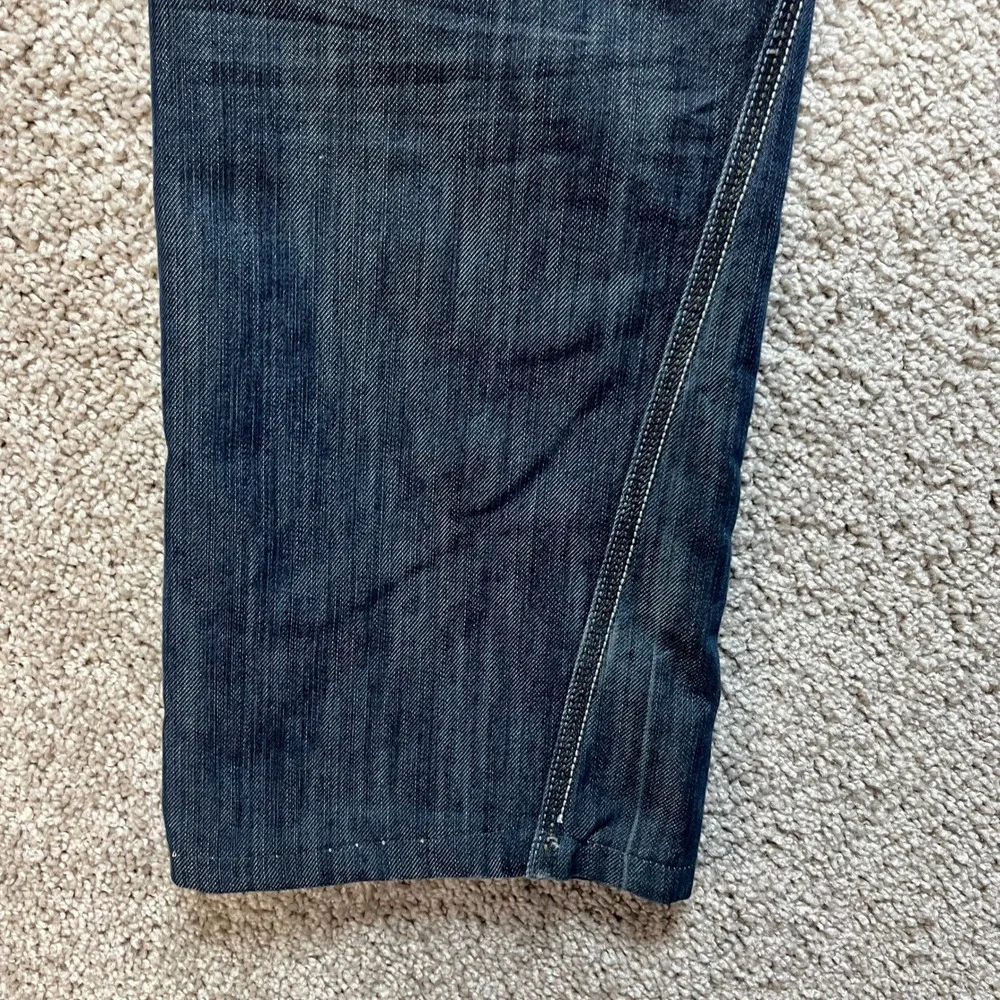 Levis minor topstitching